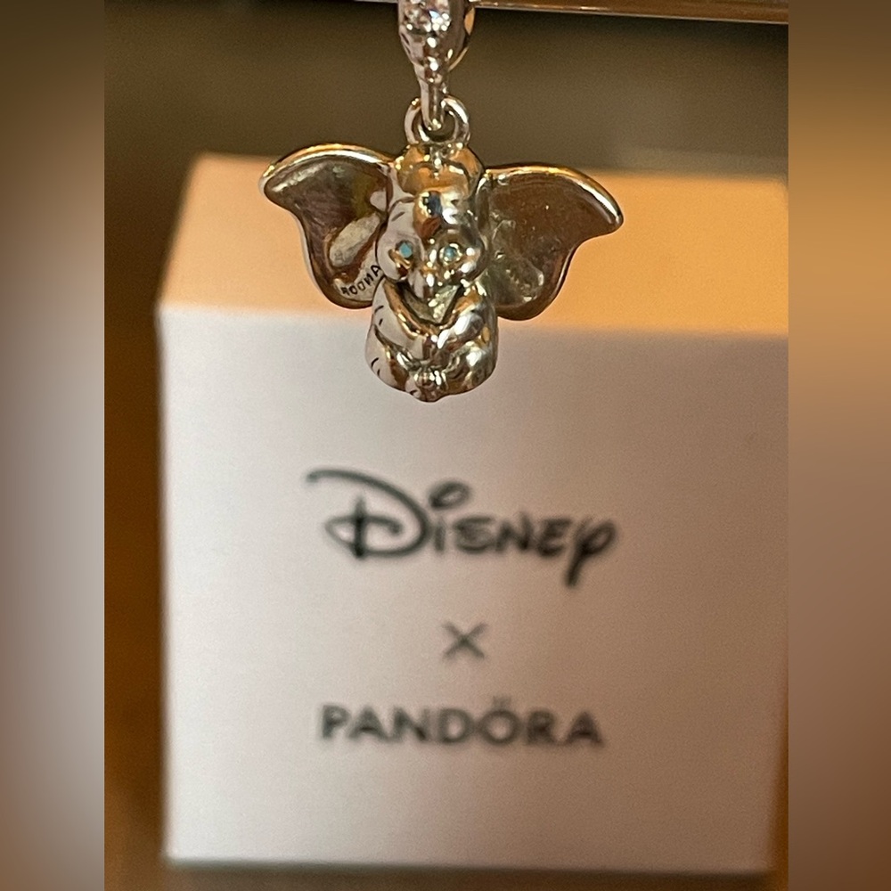 Authentic Pandora x Disney Dumbo Elephant dangle retired hard to find NIB